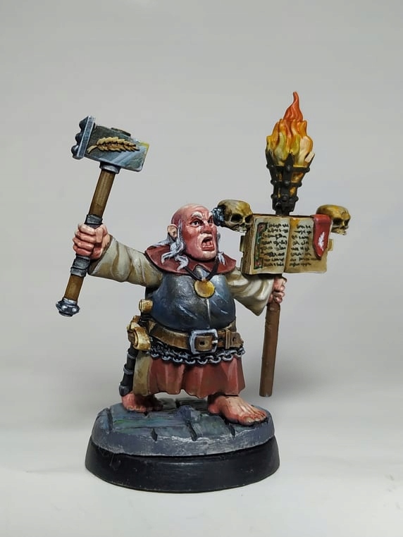 542c9111b1321cd0a9fbee47a1754dfe.jpg Halfling Warpriest - Minifaktura - Druk 3D