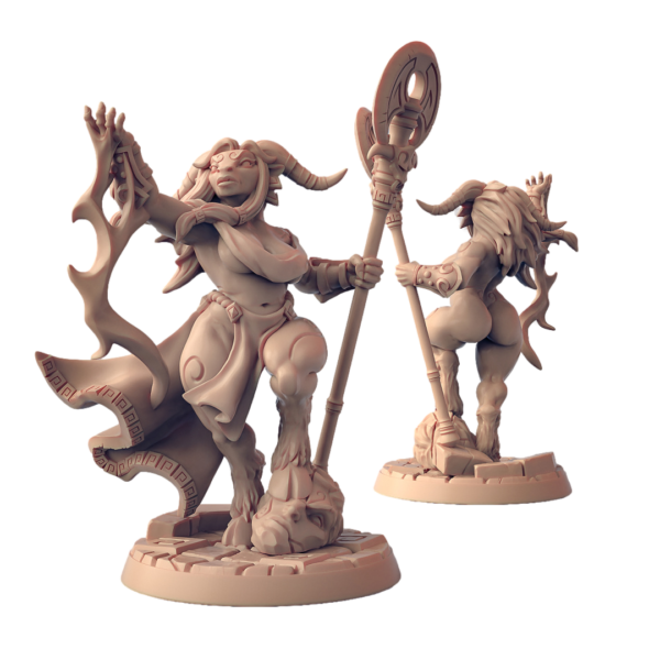 Taura the Oracle Pinup